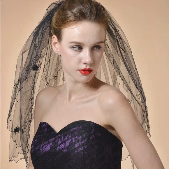 New Beautiful black 2T veil embroidered - Picture 2 of 3